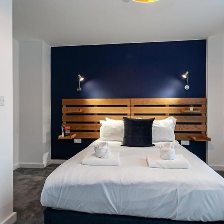Superb 2 Bed Flat 5Min To Old Trafford Stadium Manchester Eksteriør billede